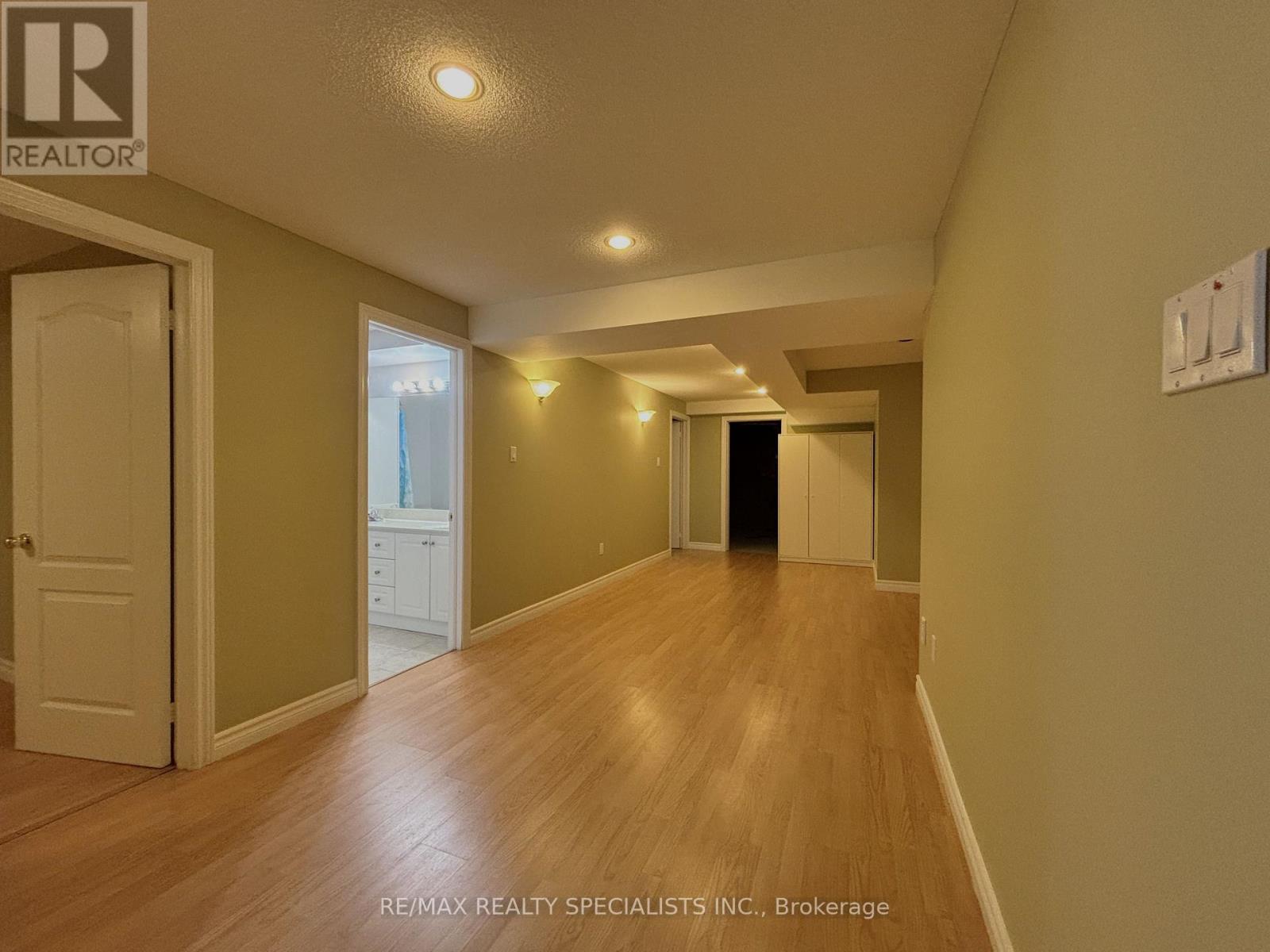 8 Yorkwood Trail, Brampton, Ontario  L6R 3J3 - Photo 19 - W13852314