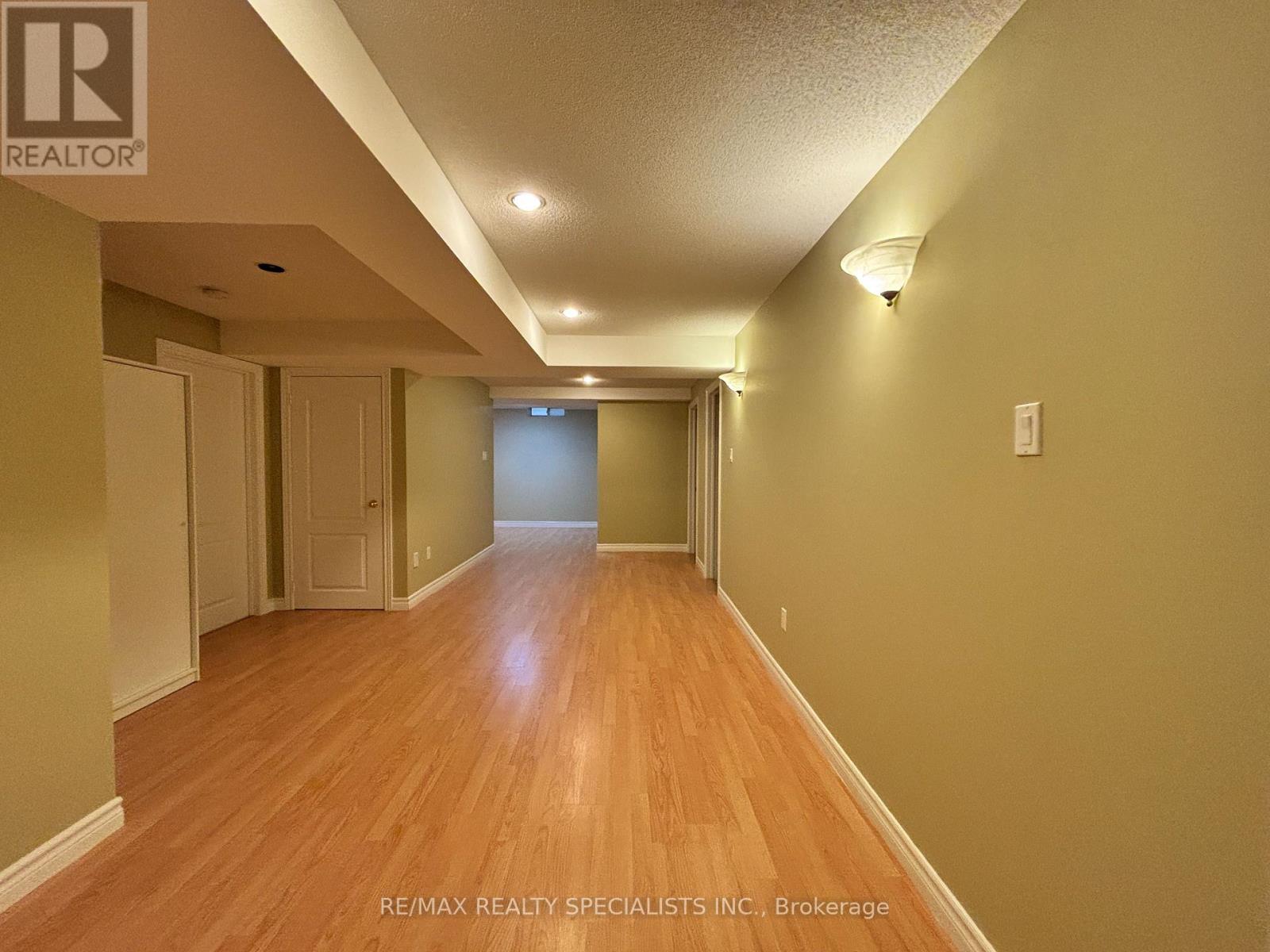 8 Yorkwood Trail, Brampton, Ontario  L6R 3J3 - Photo 21 - W13852314