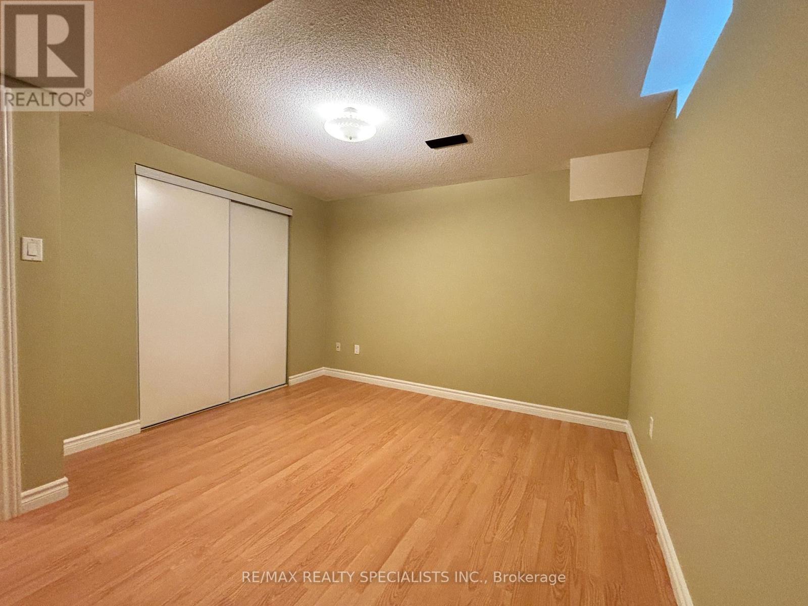 8 Yorkwood Trail, Brampton, Ontario  L6R 3J3 - Photo 24 - W13852314
