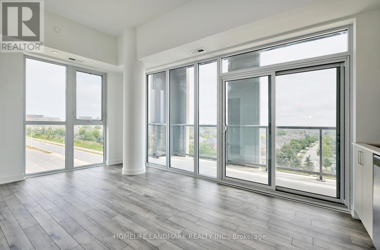 720 - 1005 Dundas Street E, Oakville, Ontario  L6H 8C7 - Photo 4 - W13852318