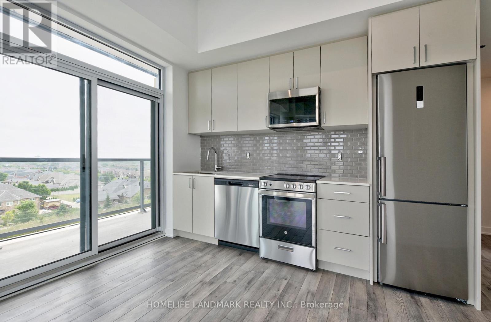 720 - 1005 Dundas Street E, Oakville, Ontario  L6H 8C7 - Photo 7 - W13852318
