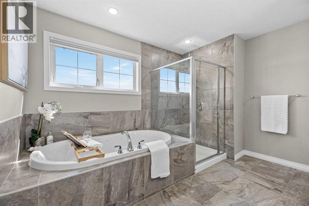27 Mahogany Crescent SE