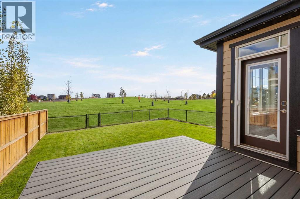 27 Mahogany Crescent SE
