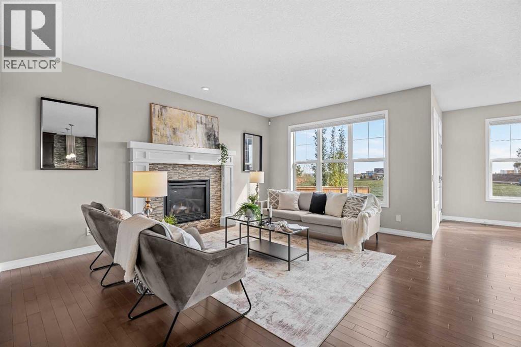 27 Mahogany Crescent SE