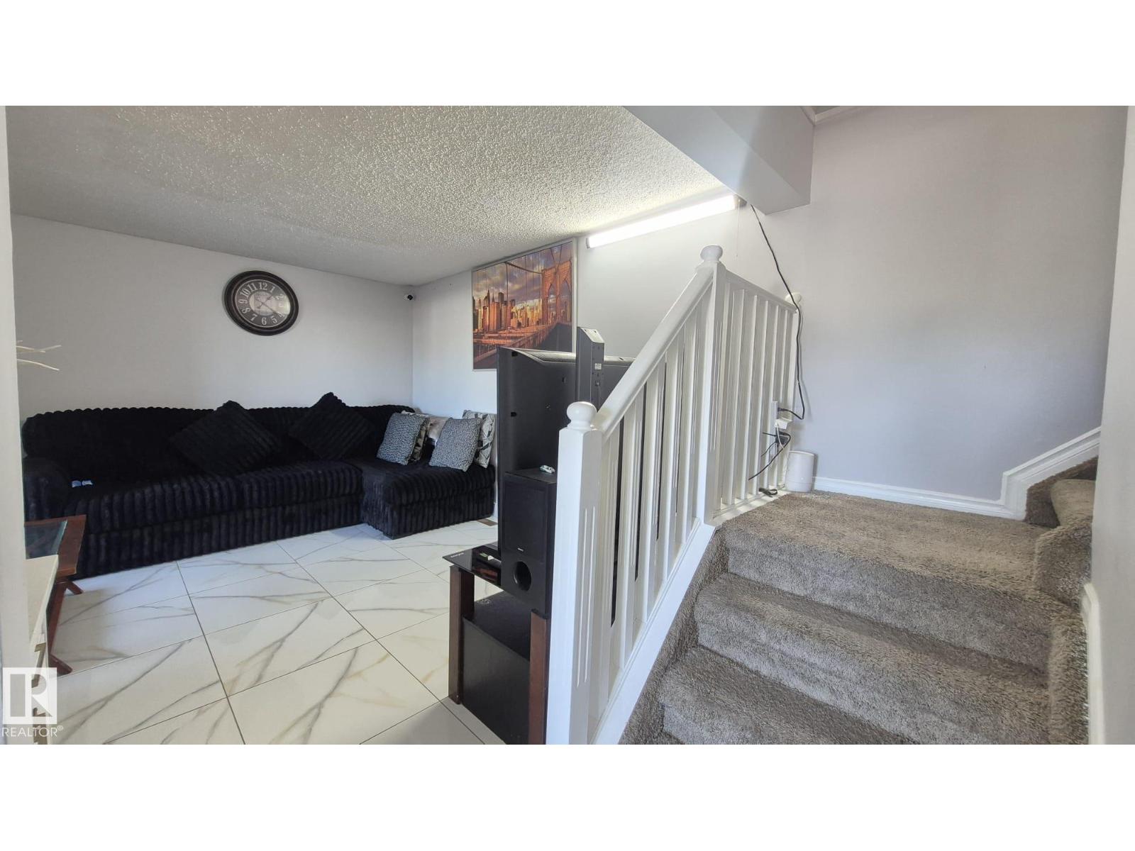 1754 Lakewood RD S NW