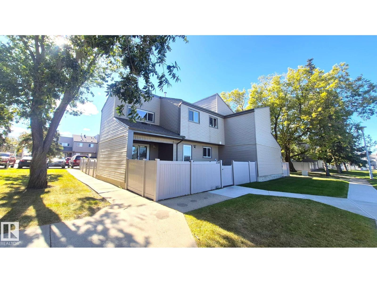 1754 Lakewood RD S NW