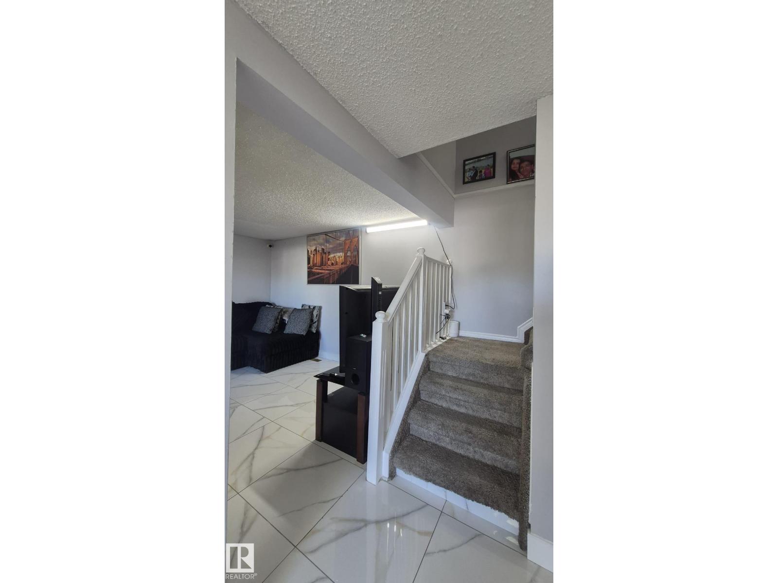 1754 Lakewood RD S NW