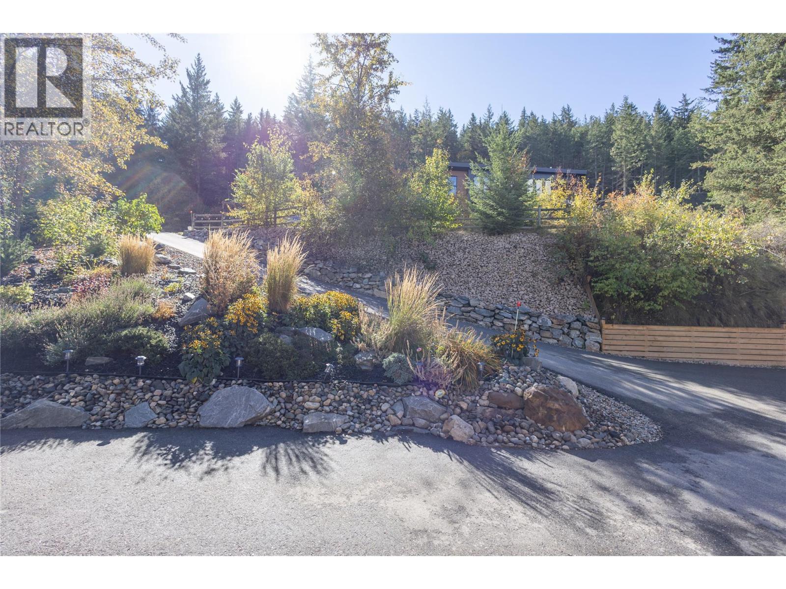 4006 Coachwood Close, Coldstream, British Columbia  V1B 3Y4 - Photo 73 - 10402466