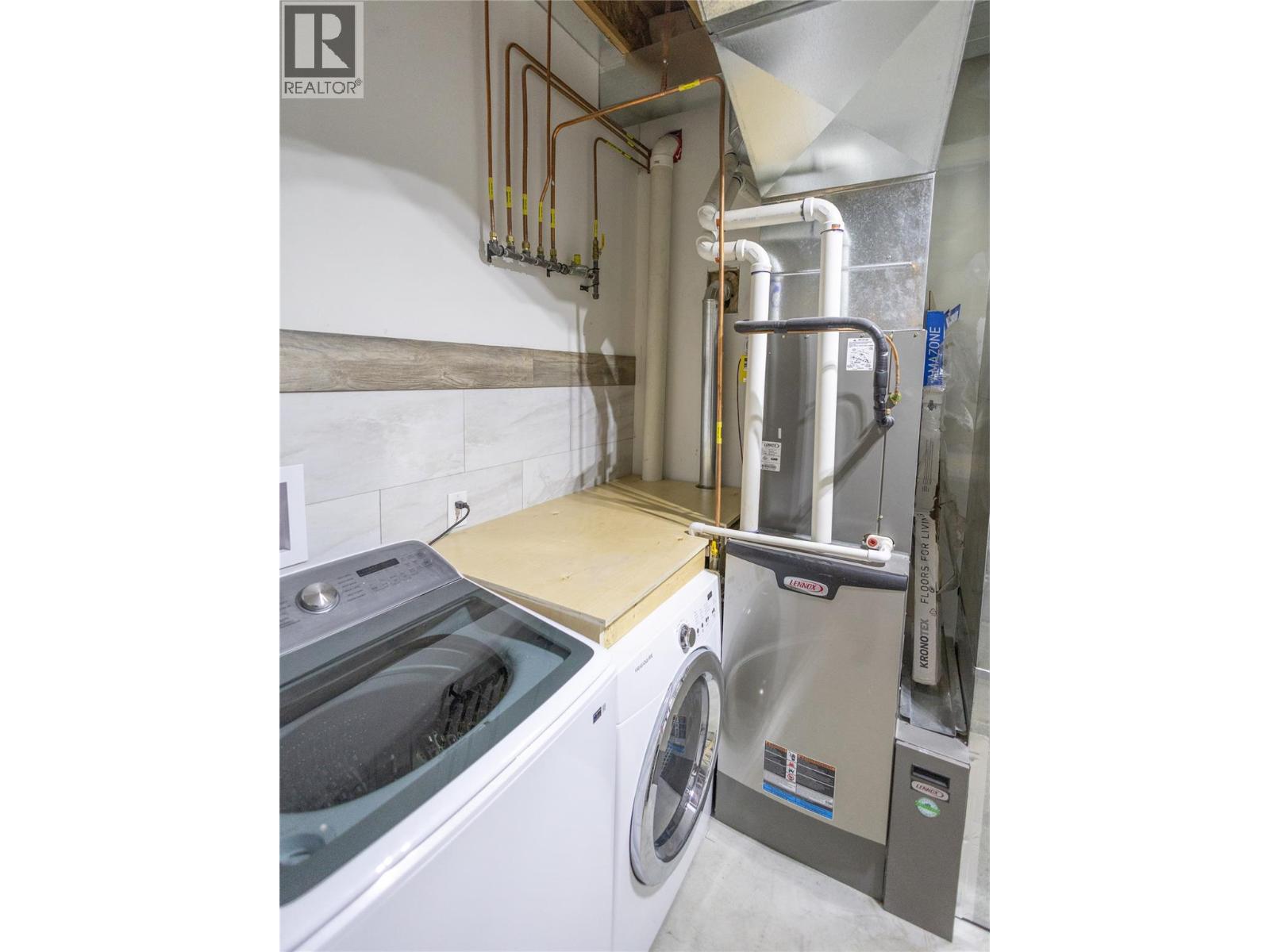 4006 Coachwood Close, Coldstream, British Columbia  V1B 3Y4 - Photo 62 - 10402466