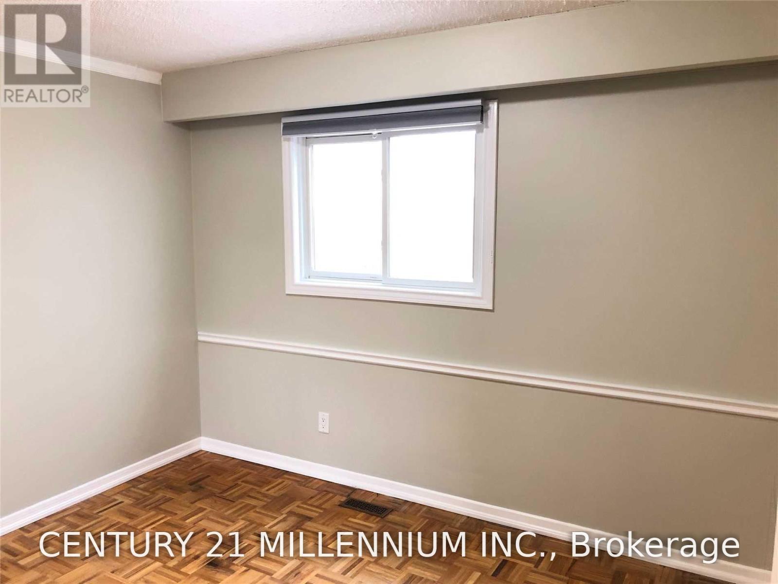 8 Sutherland Avenue, Brampton, Ontario  L6V 2H4 - Photo 14 - W13850914