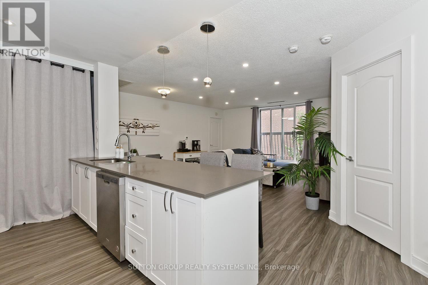 311 - 4198 Dundas Street W, Toronto, Ontario  M8X 1Y6 - Photo 5 - W13852316