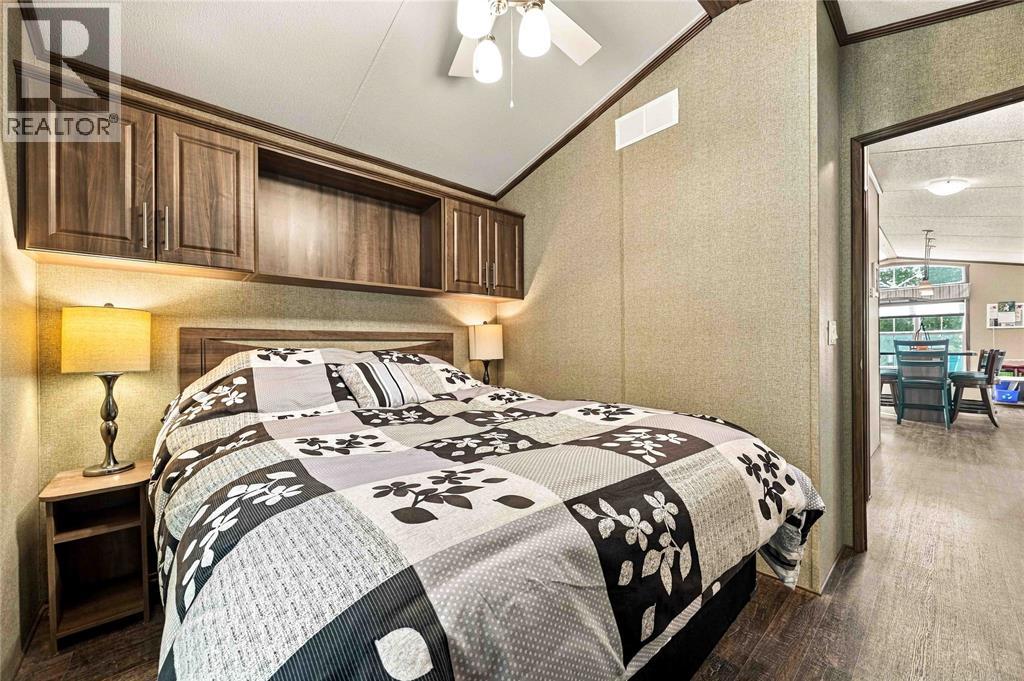 9338 W Ipperwash Road Unit# R 17, Lambton Shores, Ontario  N0N 1J2 - Photo 25 - 26024200