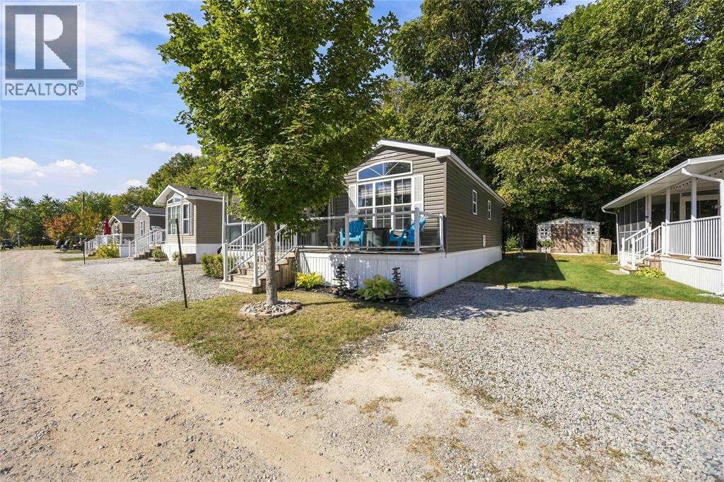 9338 W Ipperwash Road Unit# R 17, Lambton Shores, Ontario  N0N 1J2 - Photo 3 - 26024200