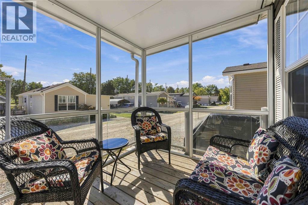 9338 W Ipperwash Road Unit# R 17, Lambton Shores, Ontario  N0N 1J2 - Photo 6 - 26024200