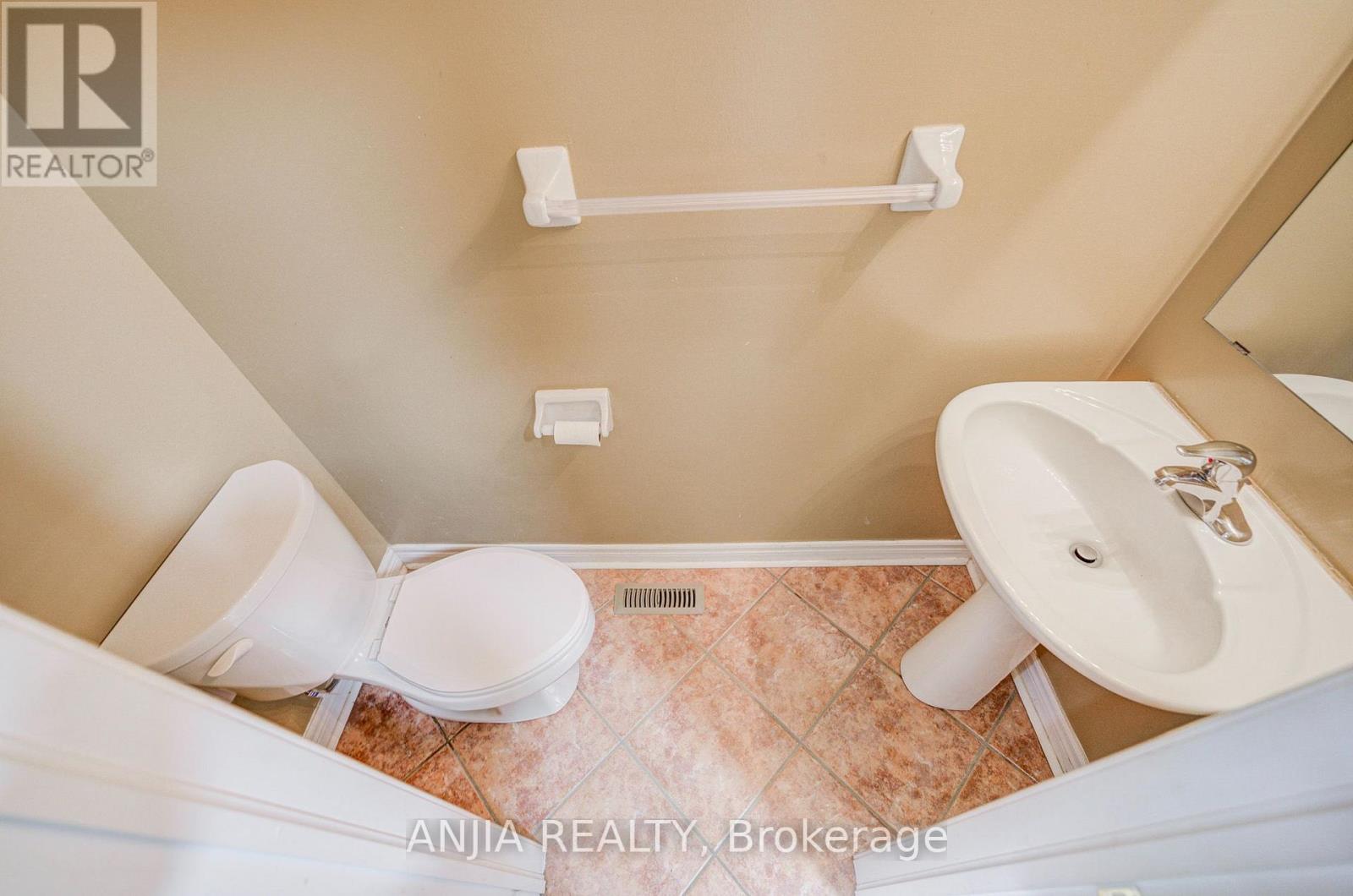 23 Ayhart Street E, Markham, Ontario  L6E 1H5 - Photo 13 - N13848036