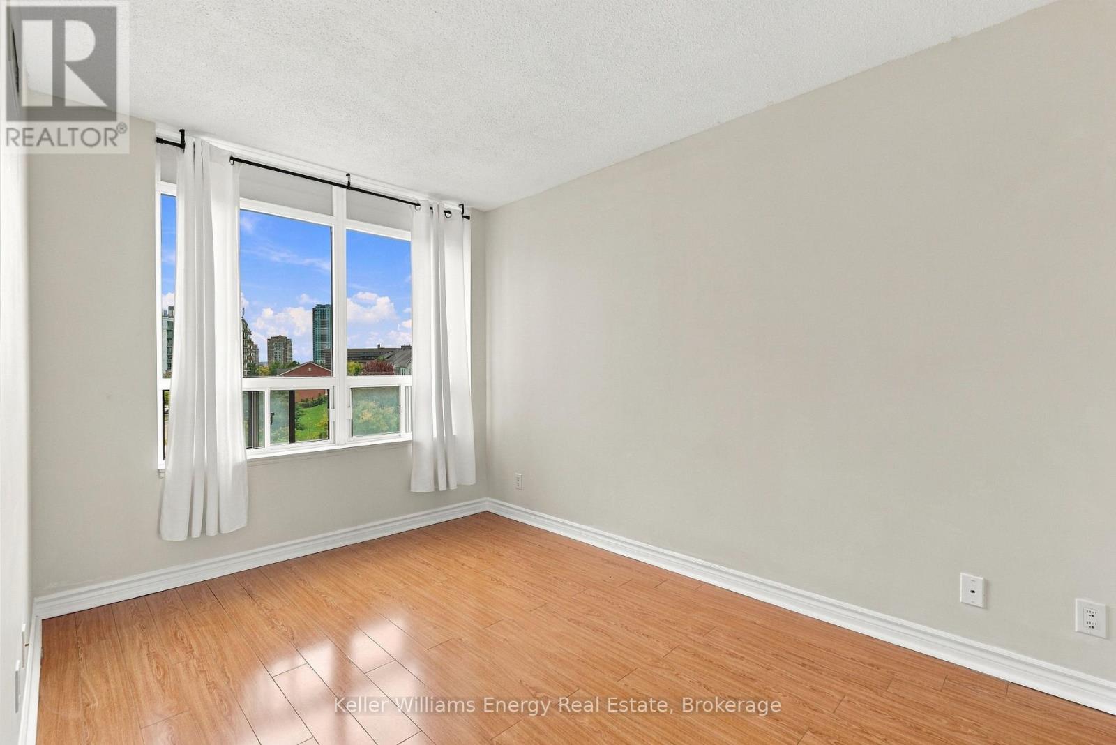 402 - 16 Dallimore Circle, Toronto (Banbury-Don Mills), Ontario  M3C 4C4 - Photo 13 - C13852436