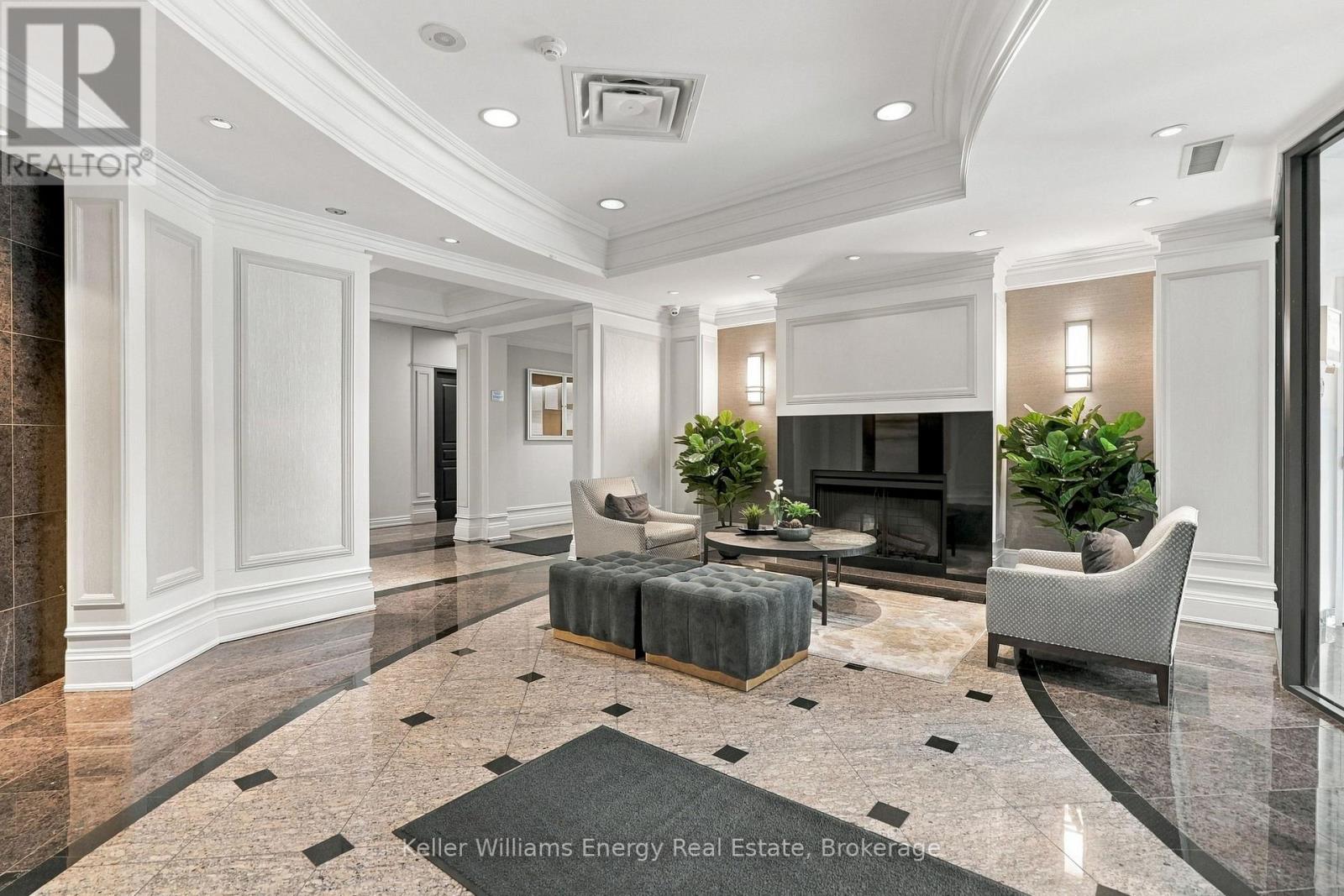 402 - 16 Dallimore Circle, Toronto (Banbury-Don Mills), Ontario  M3C 4C4 - Photo 3 - C13852436