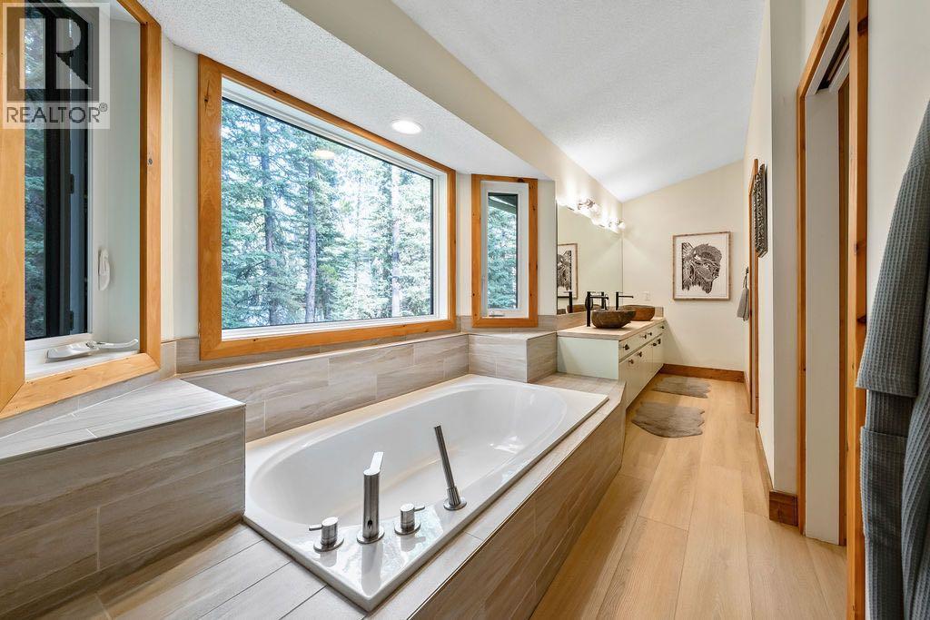 44 Elk Valley Grove