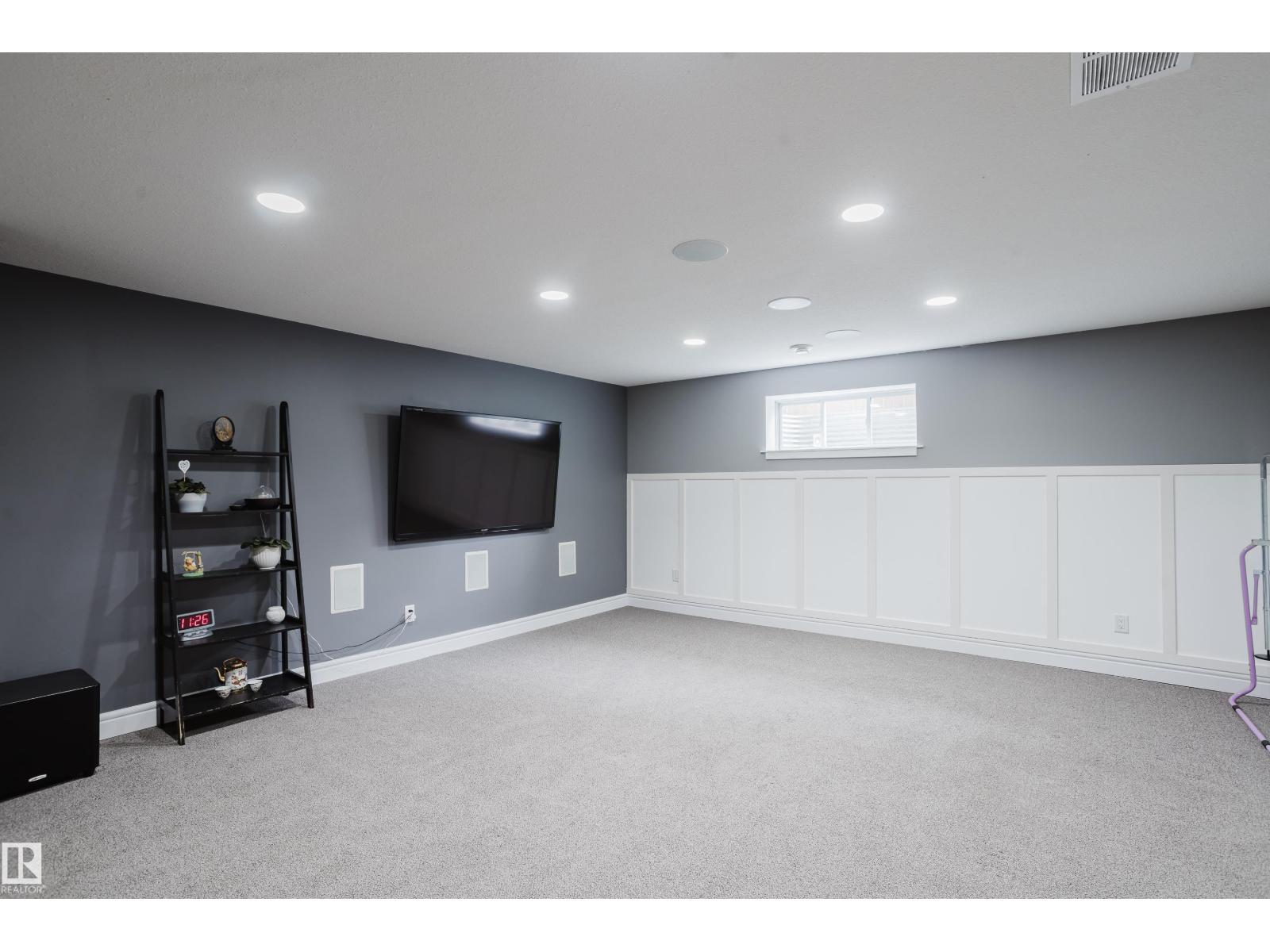 12207 171 AV NW