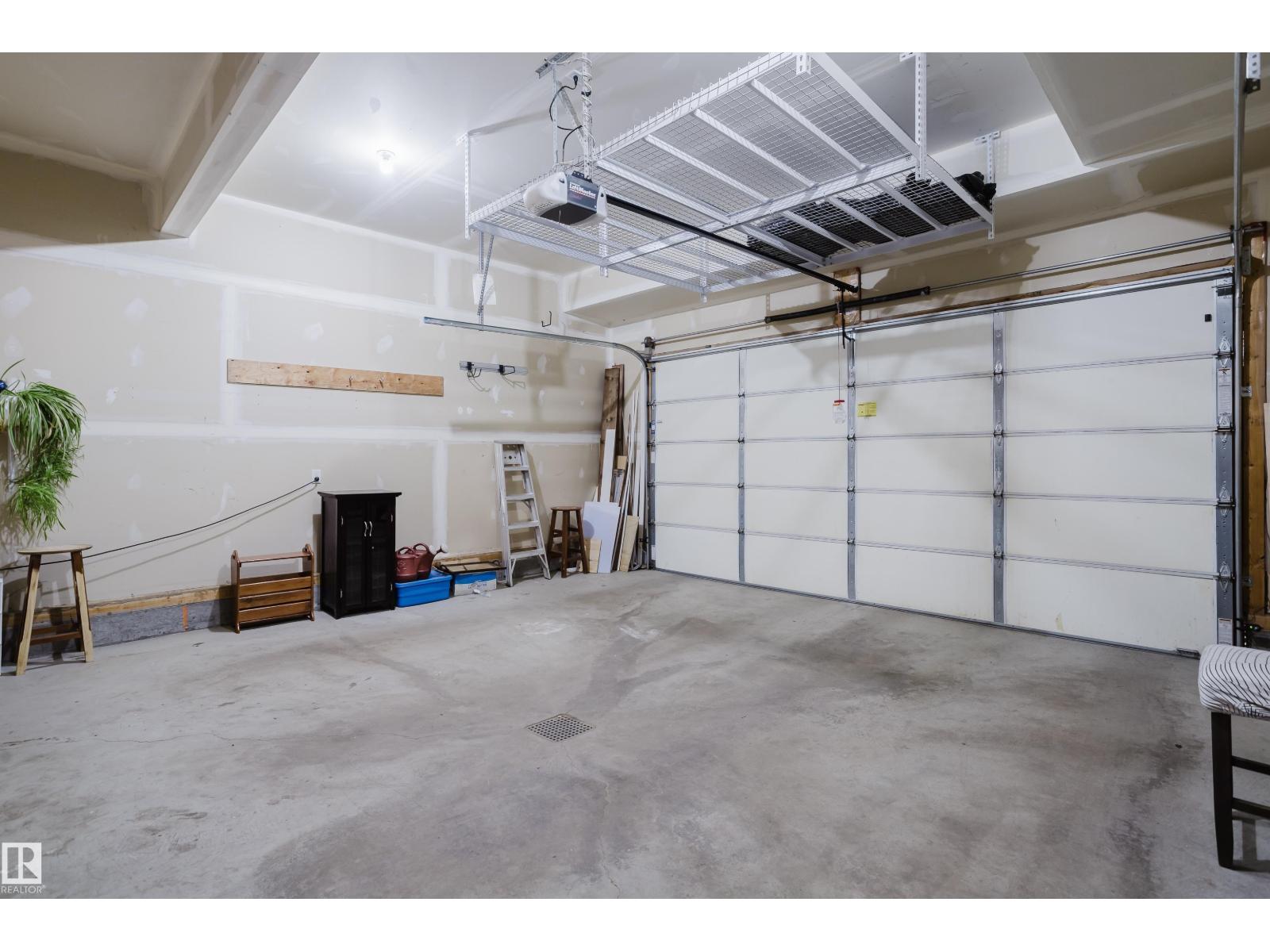 12207 171 AV NW