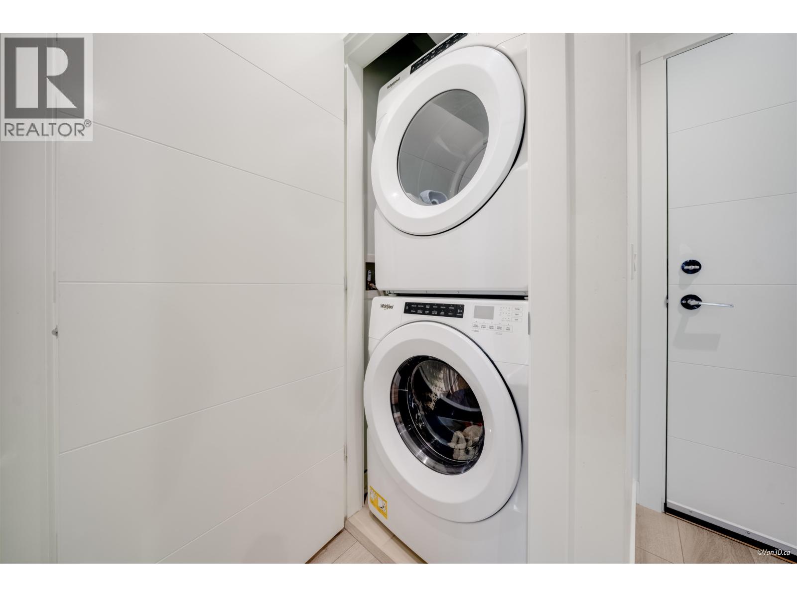 207 128 E 8th Street, North Vancouver, British Columbia V7L 1Y7 - Photo 17 - R3171376