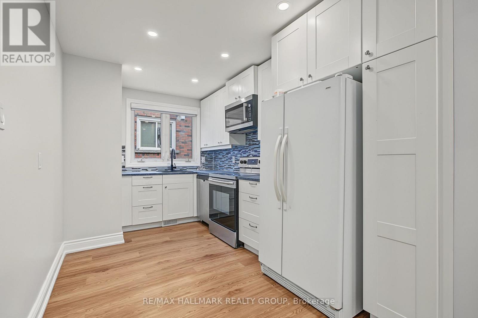 Unit A (Upper Unit) - 1135 Maitland Avenue, Ottawa, Ontario  K2C 2B8 - Photo 12 - X13852380