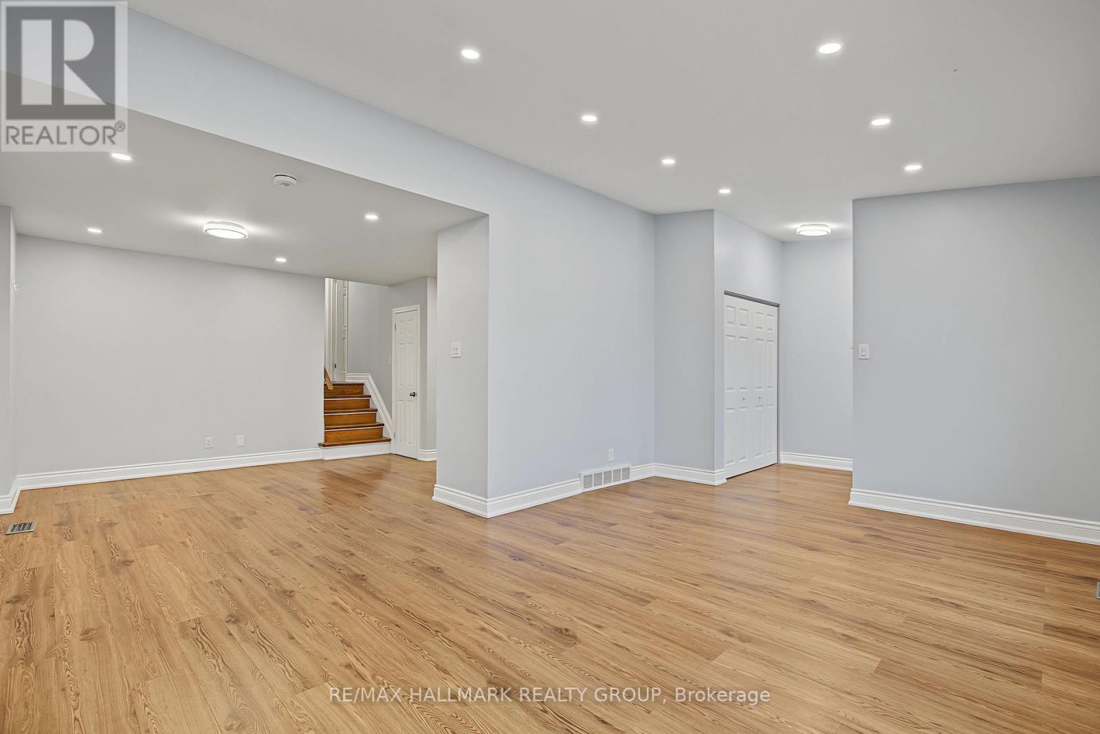 Unit A (Upper Unit) - 1135 Maitland Avenue, Ottawa, Ontario K2C 2B8 - Photo 7 - X13852380