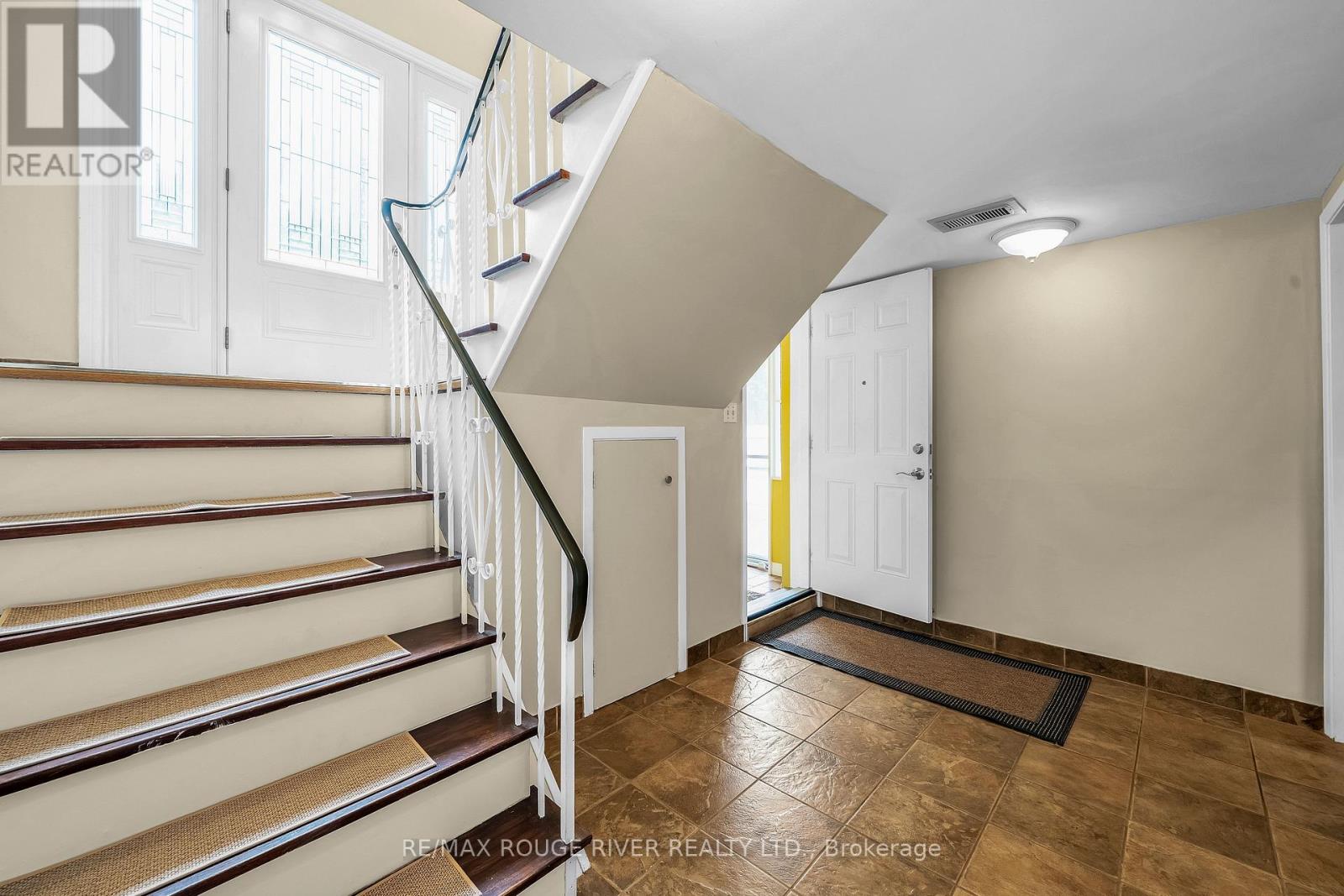 920 Sunrise Avenue, Pickering, Ontario  L1W 2G3 - Photo 25 - E13852342