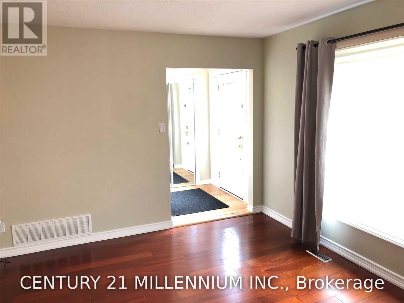 8 Sutherland Avenue, Brampton, Ontario  L6V 2H4 - Photo 11 - W13850914