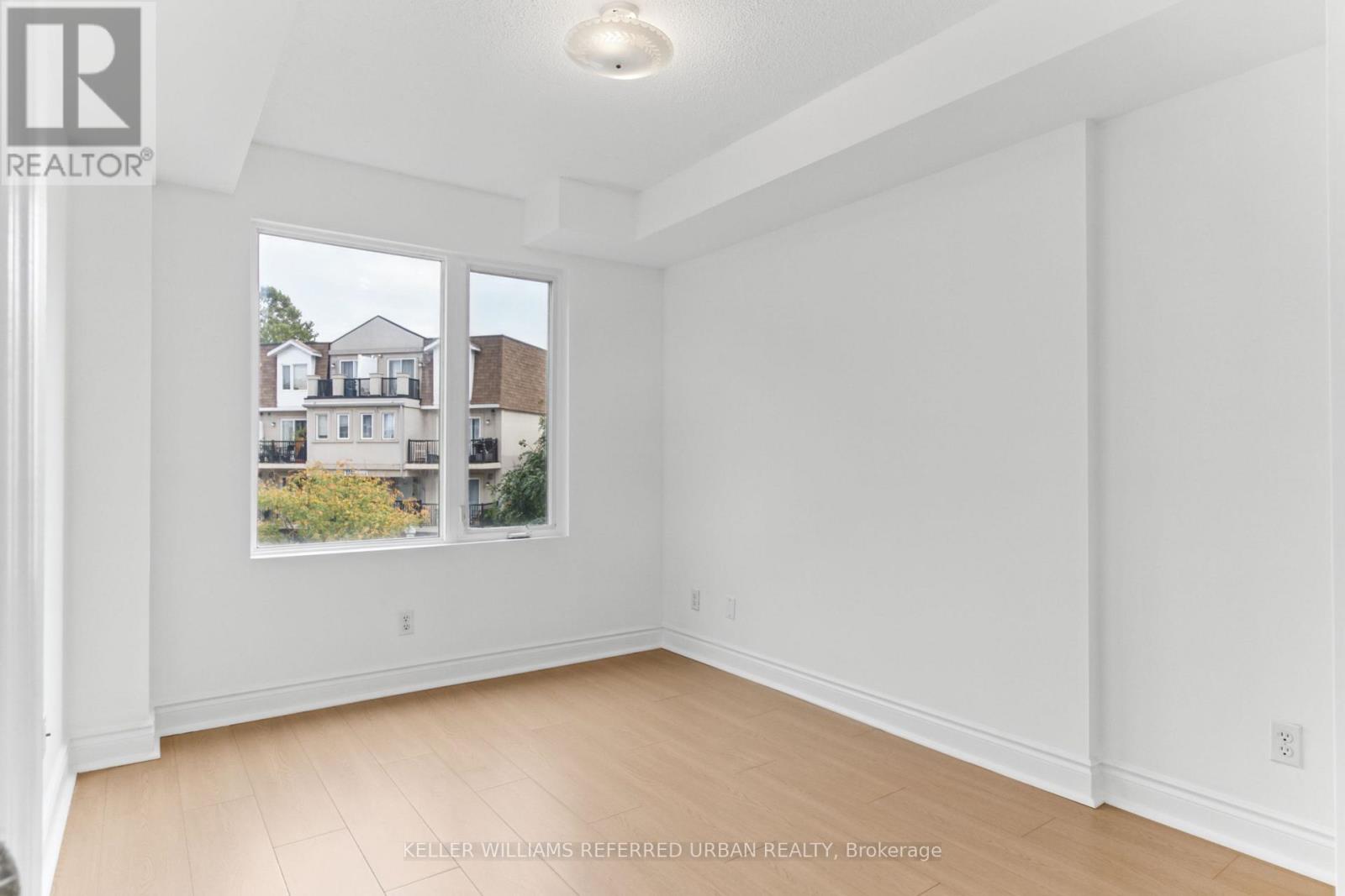 2016 - 3035 Finch Avenue W, Toronto, Ontario  M9M 0A3 - Photo 17 - W13851644