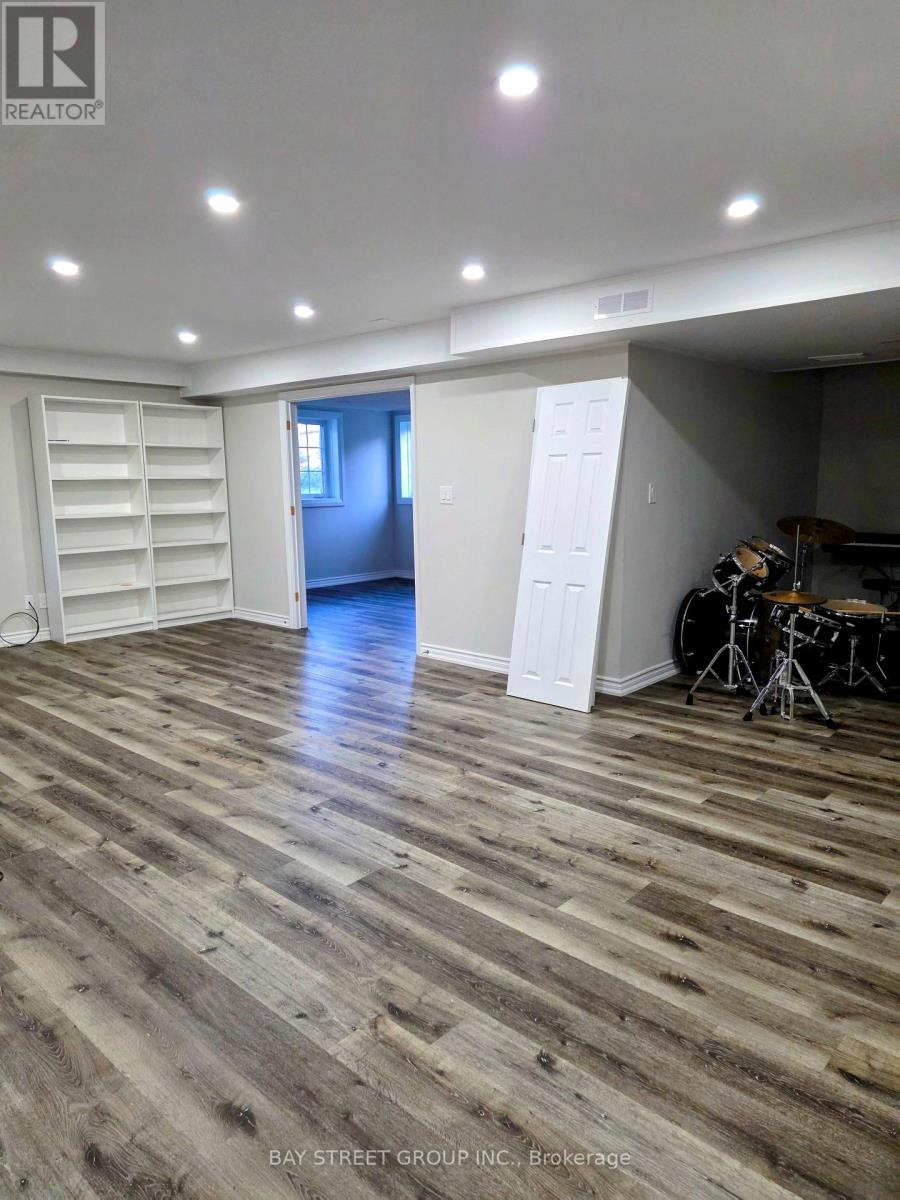 159 Riding Mountain Drive, Richmond Hill, Ontario  L4E 0T9 - Photo 26 - N13852438
