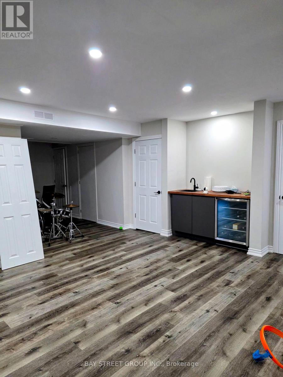 159 Riding Mountain Drive, Richmond Hill, Ontario  L4E 0T9 - Photo 27 - N13852438