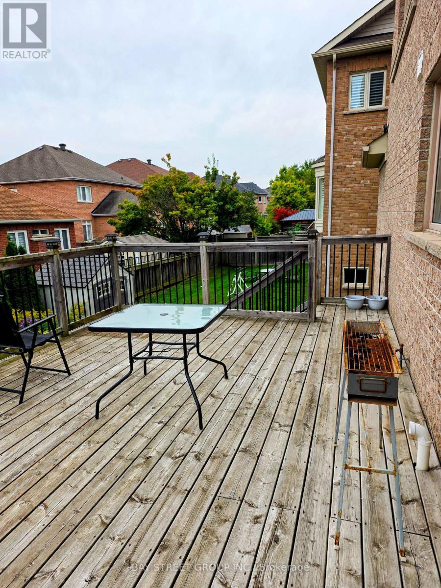 159 Riding Mountain Drive, Richmond Hill, Ontario  L4E 0T9 - Photo 31 - N13852438