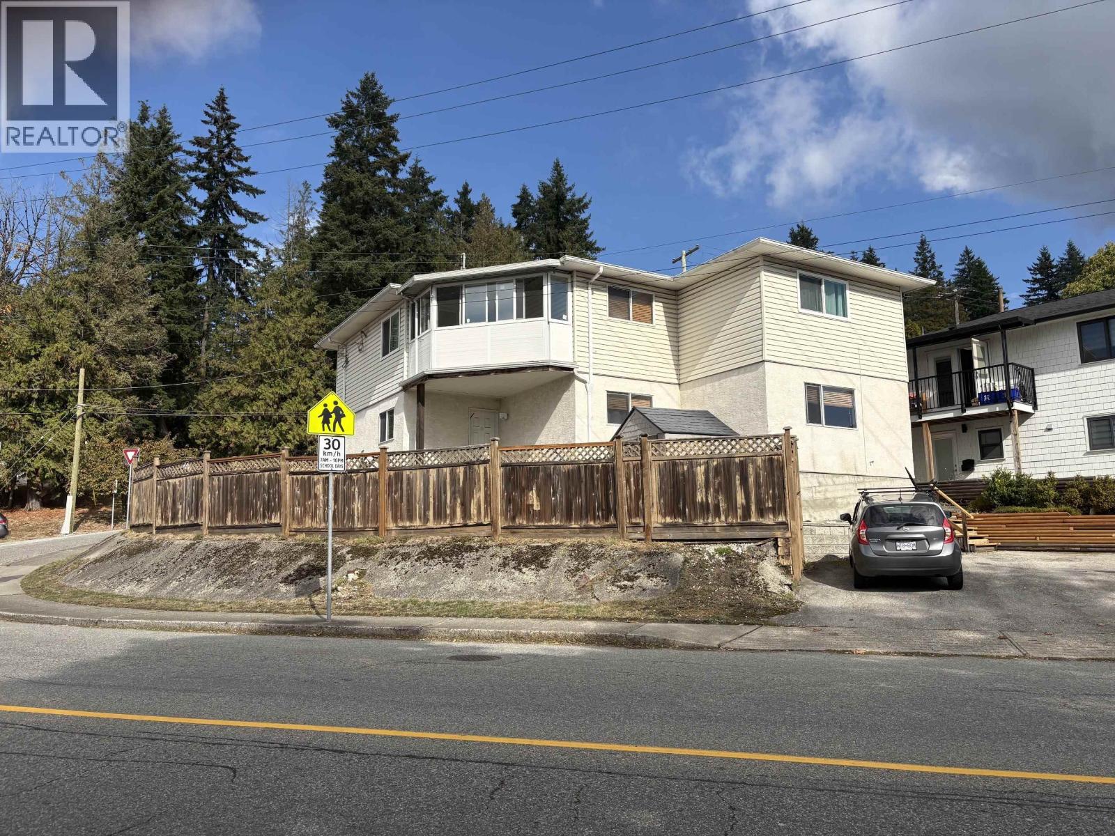 8724 Gilley Avenue, Burnaby, British Columbia  V5J 4Y5 - Photo 6 - R3171302
