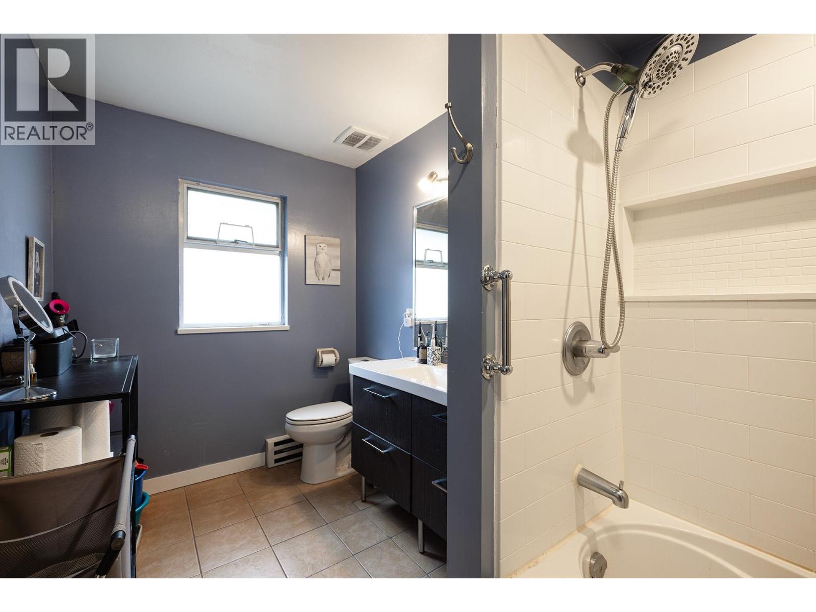 8724 Gilley Avenue, Burnaby, British Columbia  V5J 4Y5 - Photo 22 - R3171302