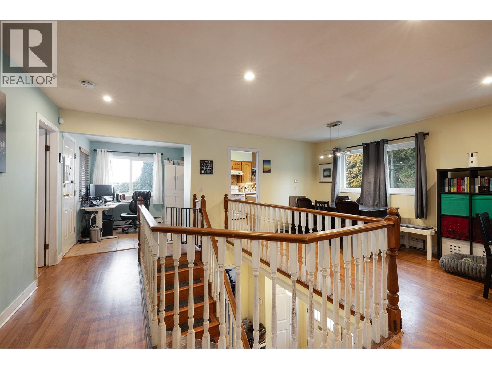 8724 Gilley Avenue, Burnaby, British Columbia  V5J 4Y5 - Photo 10 - R3171302