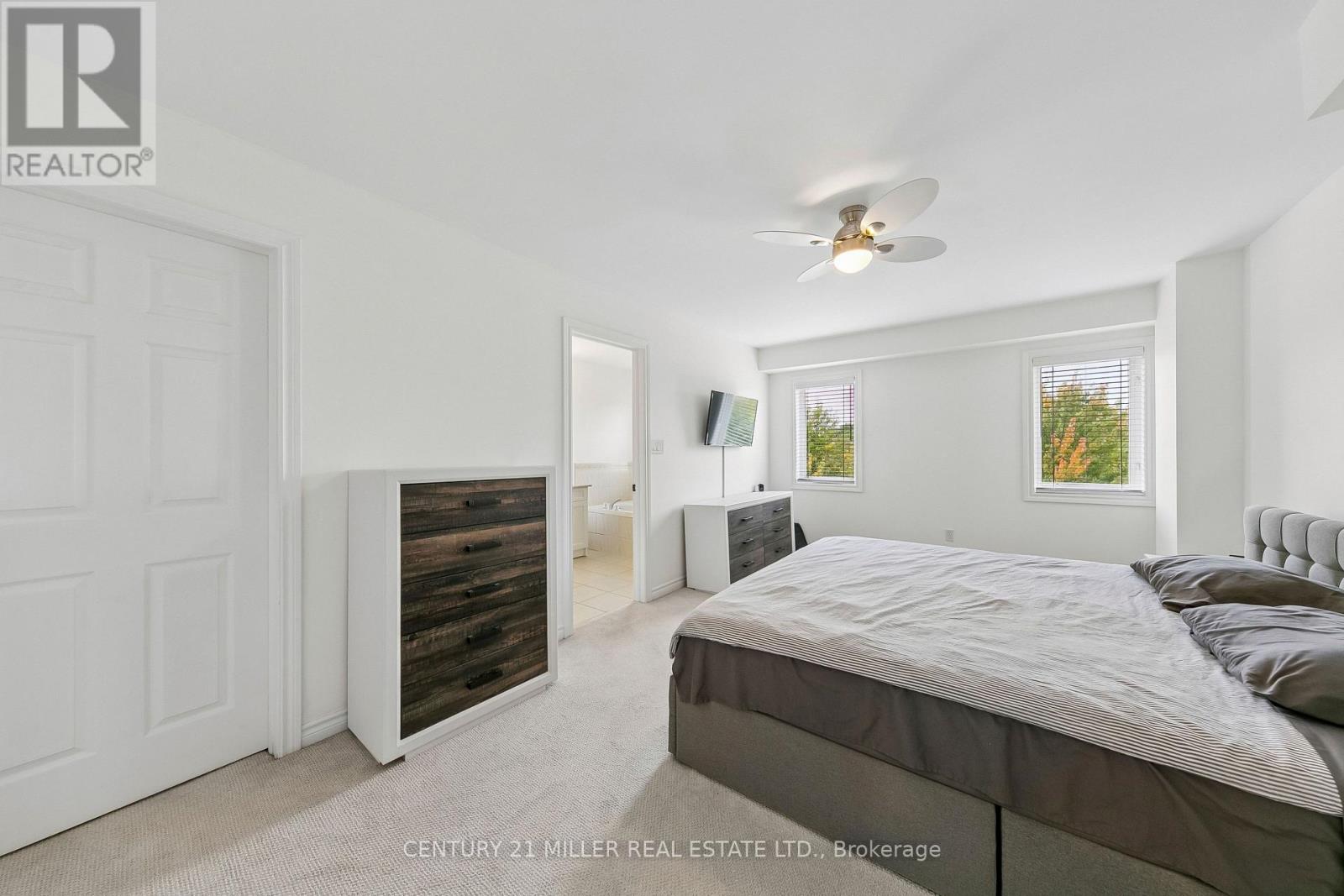 37 - 300 Ravineview Way, Oakville, Ontario  L6H 7J1 - Photo 27 - W13852396