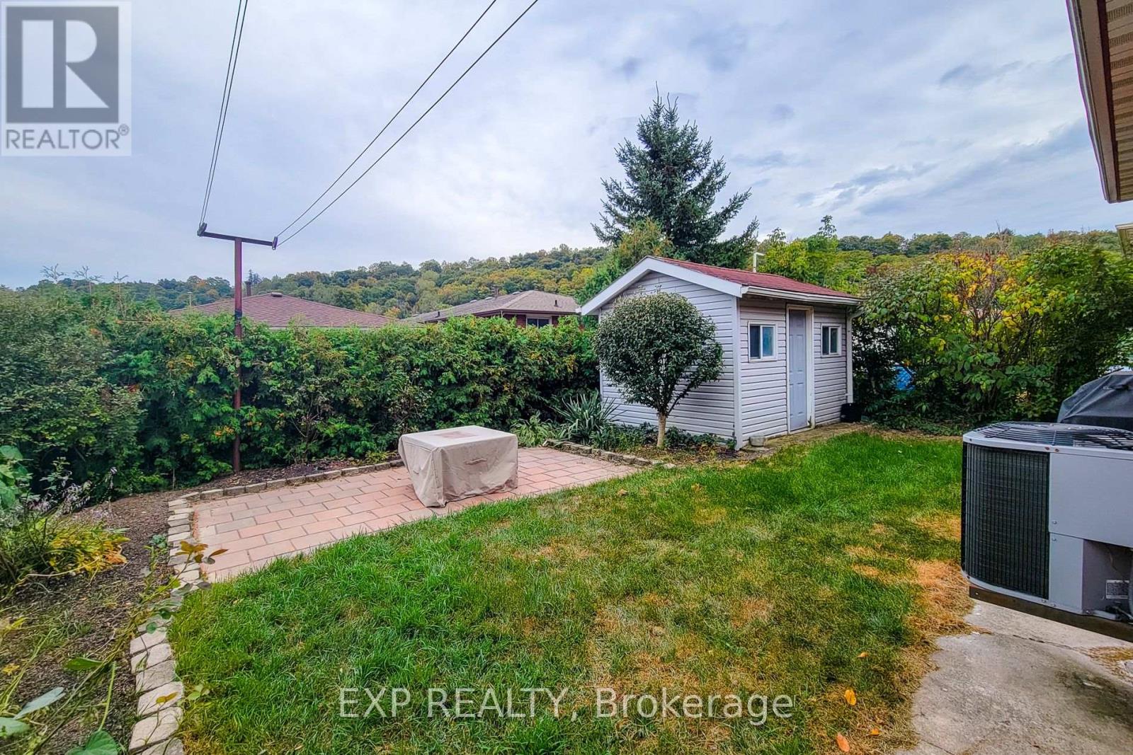 23 Tara Court, Hamilton, Ontario  L8K 6E5 - Photo 7 - X13852336