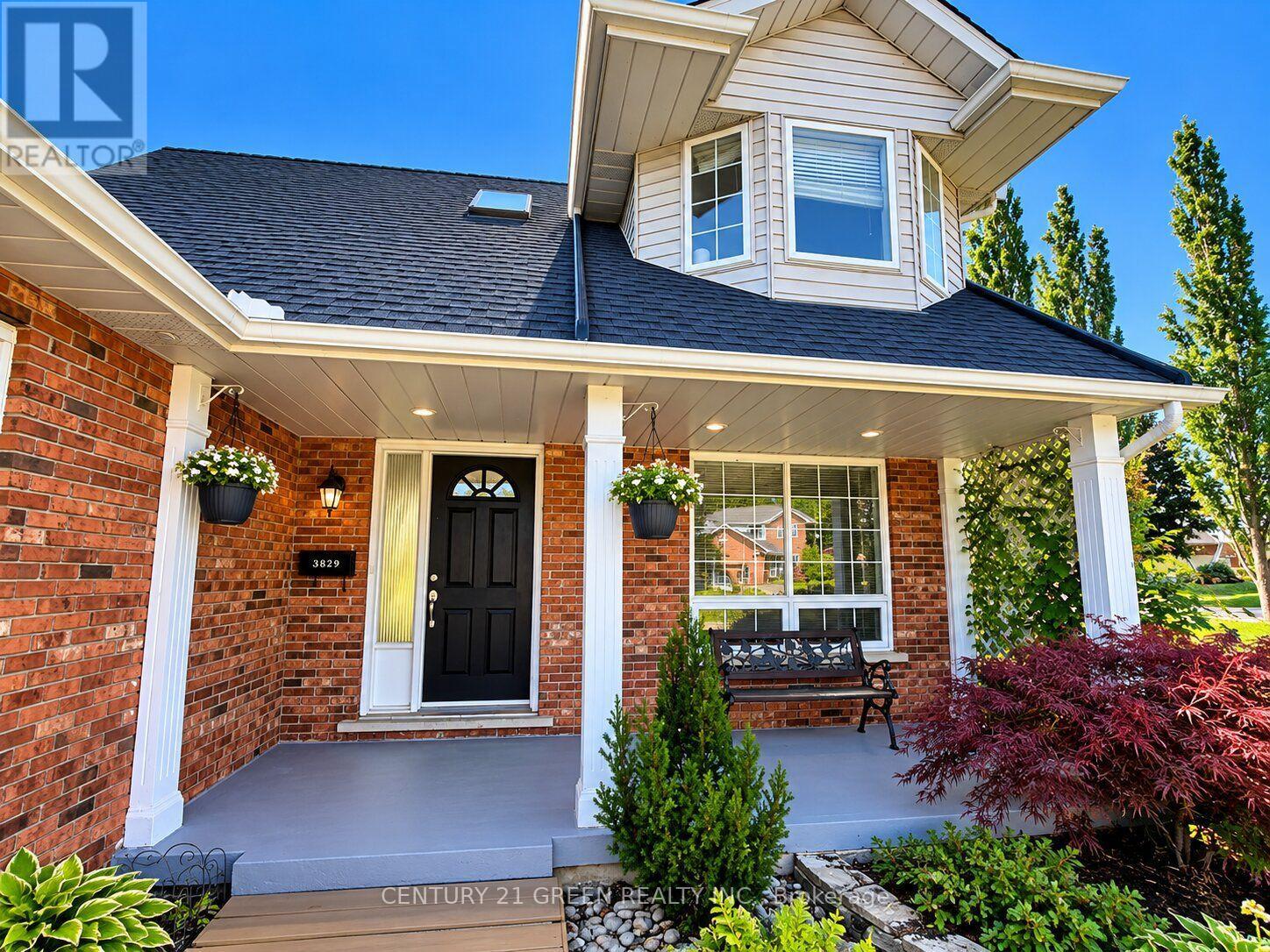 3829 Northwood Drive, Niagara Falls (Mt. Carmel), Ontario  L2H 2Y5 - Photo 4 - X13852360