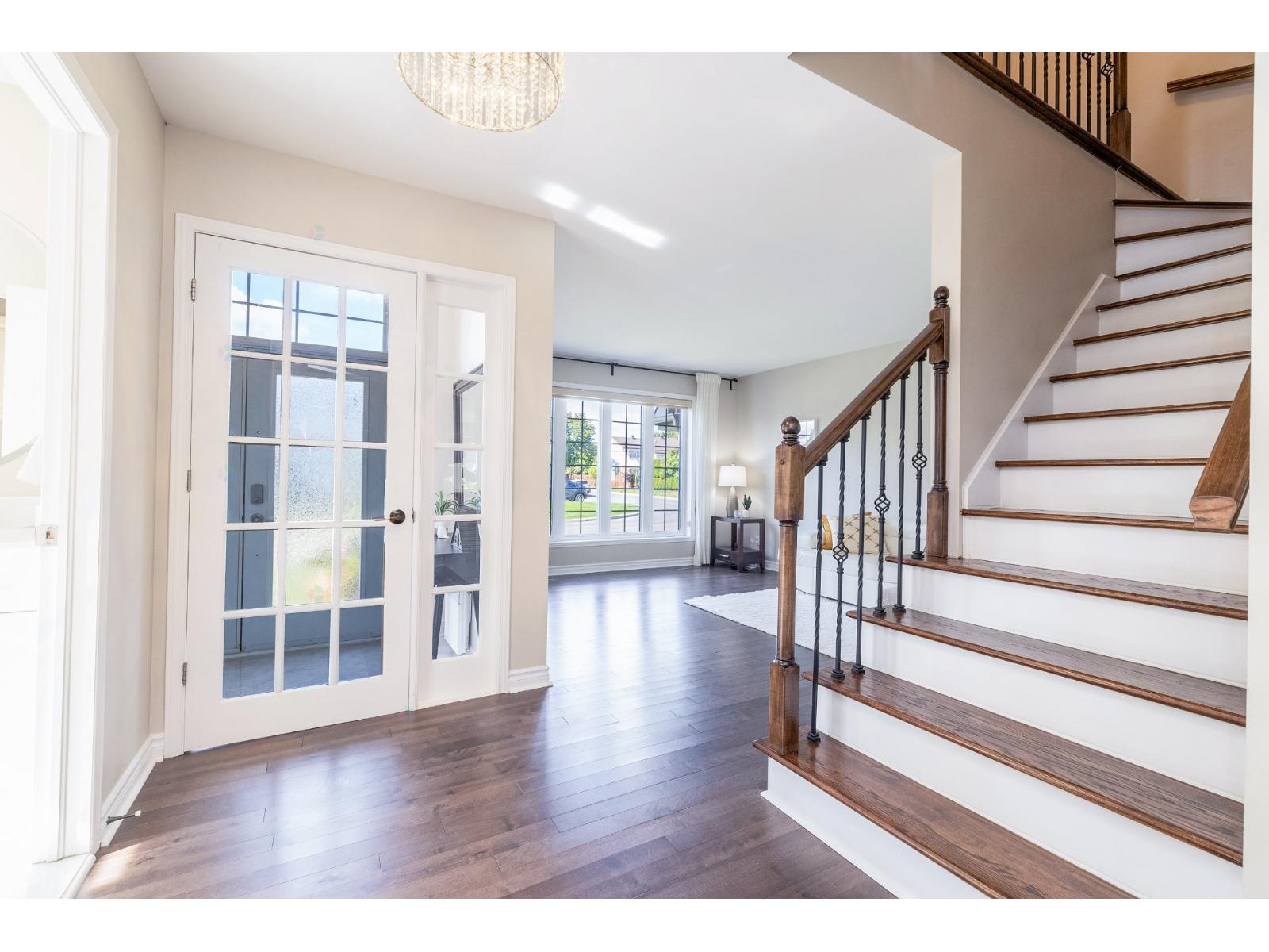 43 Rue des Lilas Kirkland Quebec Canada H9J4A8 4