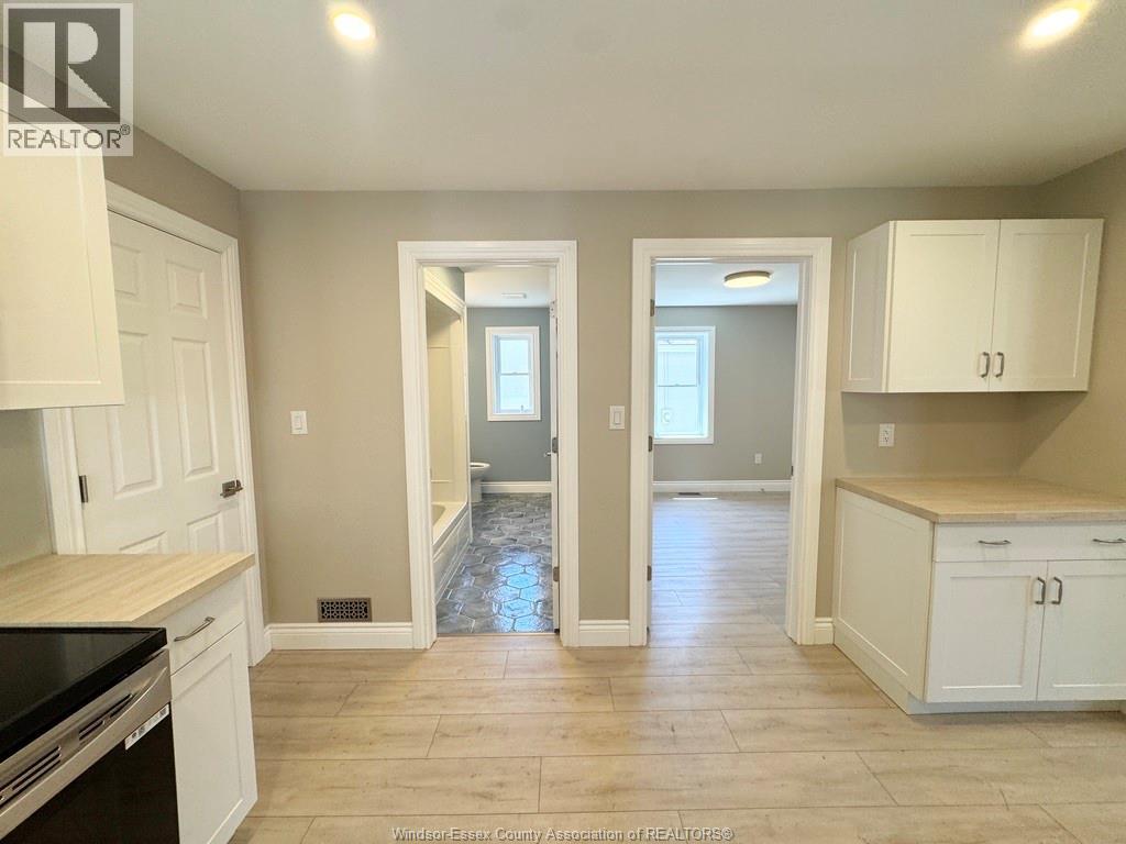 1296 Laurendeau Avenue, Windsor, Ontario  N8Y 4B5 - Photo 10 - 26024196