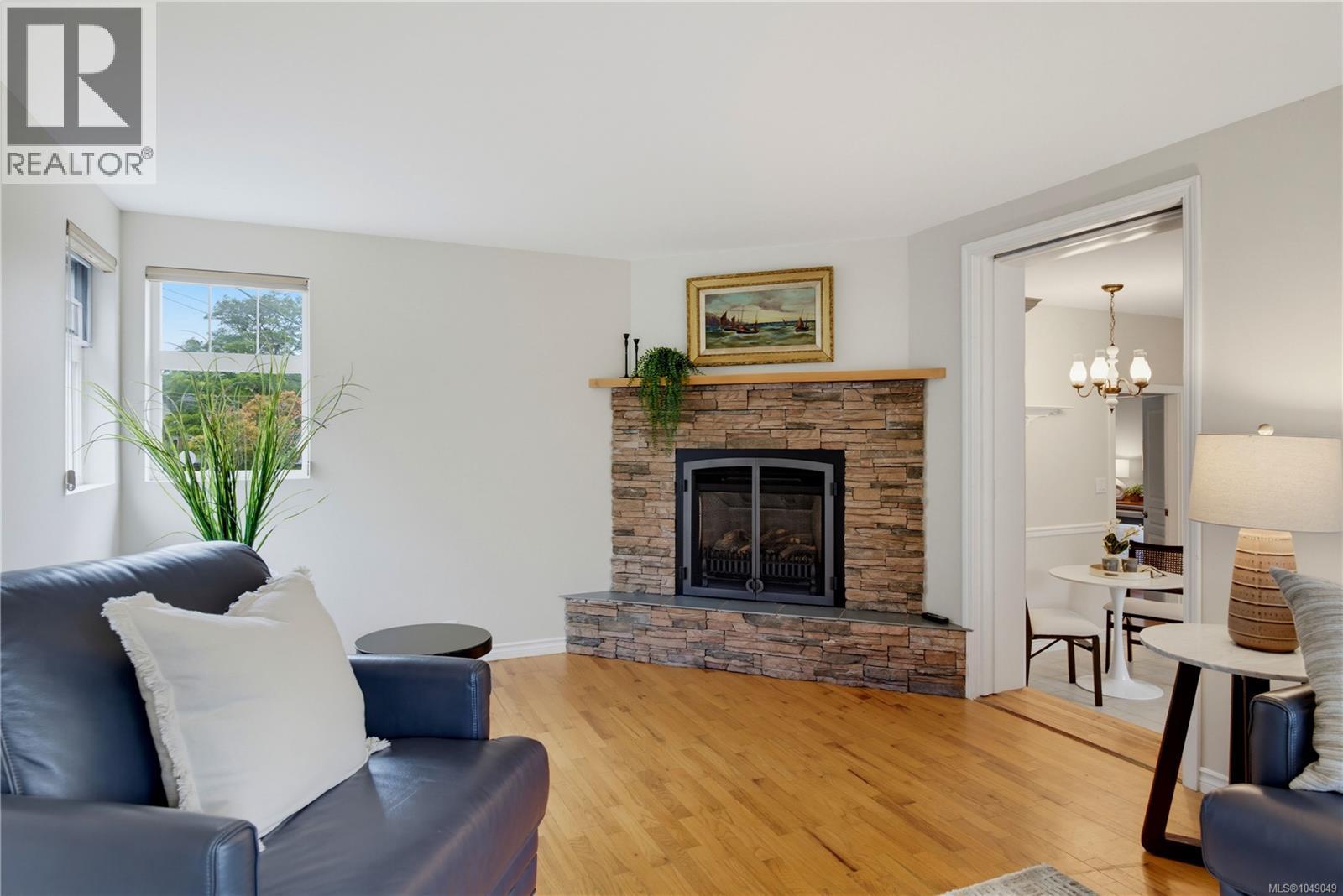103 Bushby St