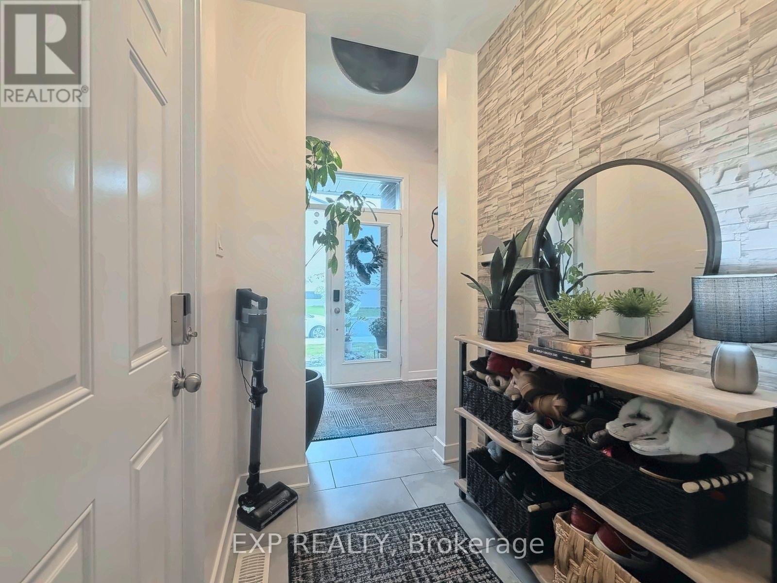 543 Rathburn Lane, Ottawa, Ontario  K1T 0T3 - Photo 8 - X13851230