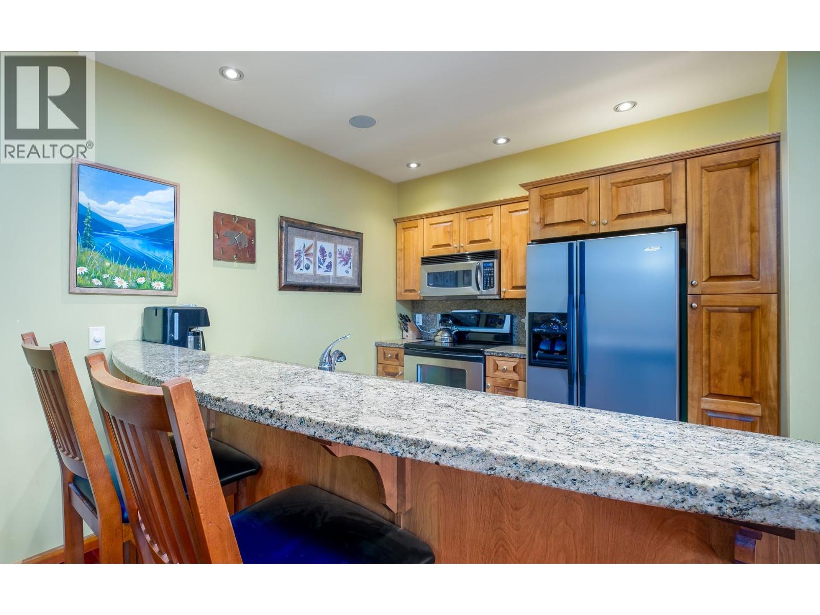 1008 Olaus Way Unit# 2, Rossland, British Columbia  V0G 1Y0 - Photo 8 - 10402138