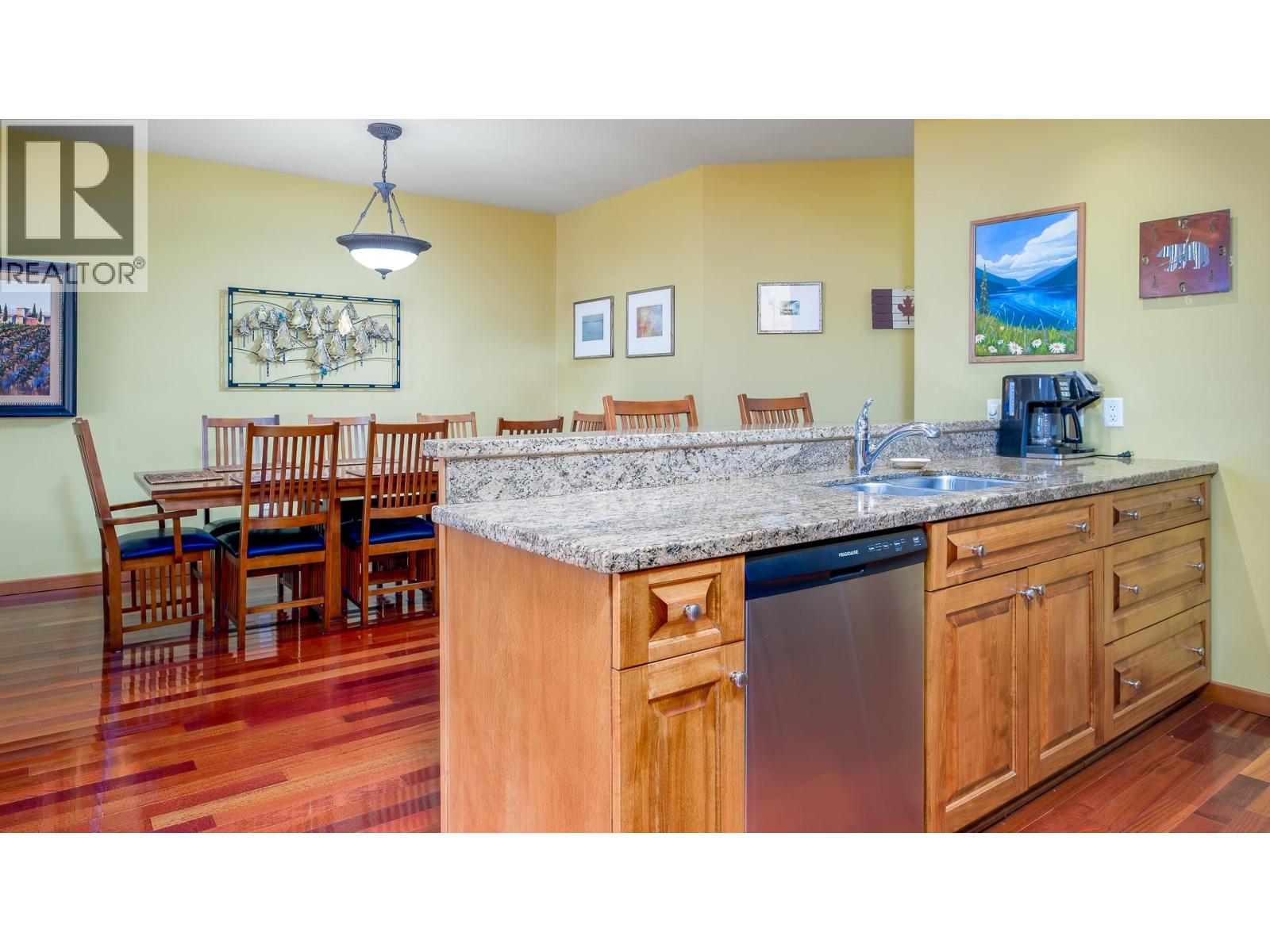 1008 Olaus Way Unit# 2, Rossland, British Columbia  V0G 1Y0 - Photo 11 - 10402138
