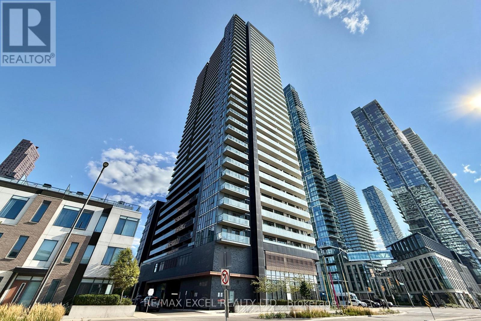 3201 - 7895 JANE STREET, Vaughan, Ontario