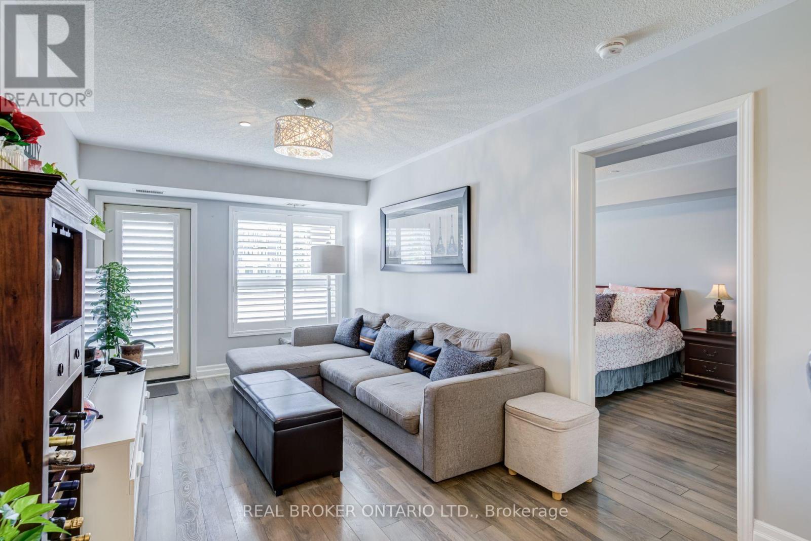 105 - 1045 Nadalin Heights, Milton, Ontario  L9T 8R5 - Photo 8 - W13852458