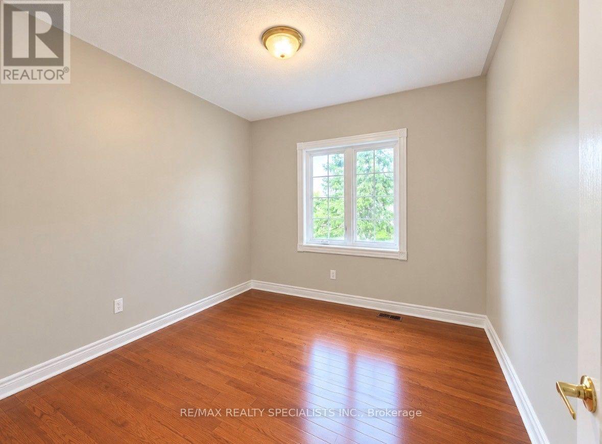 8 Yorkwood Trail, Brampton, Ontario  L6R 3J3 - Photo 18 - W13852314