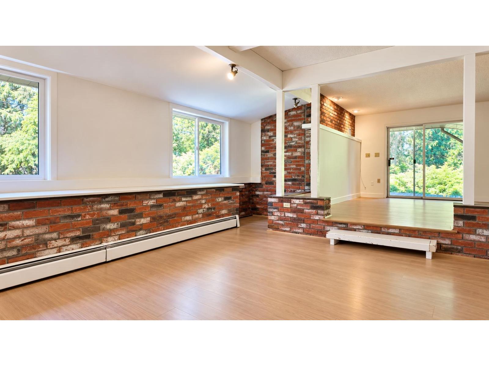 13425 Woodcrest Drive, Surrey, British Columbia  V4P 1W3 - Photo 9 - R3153612