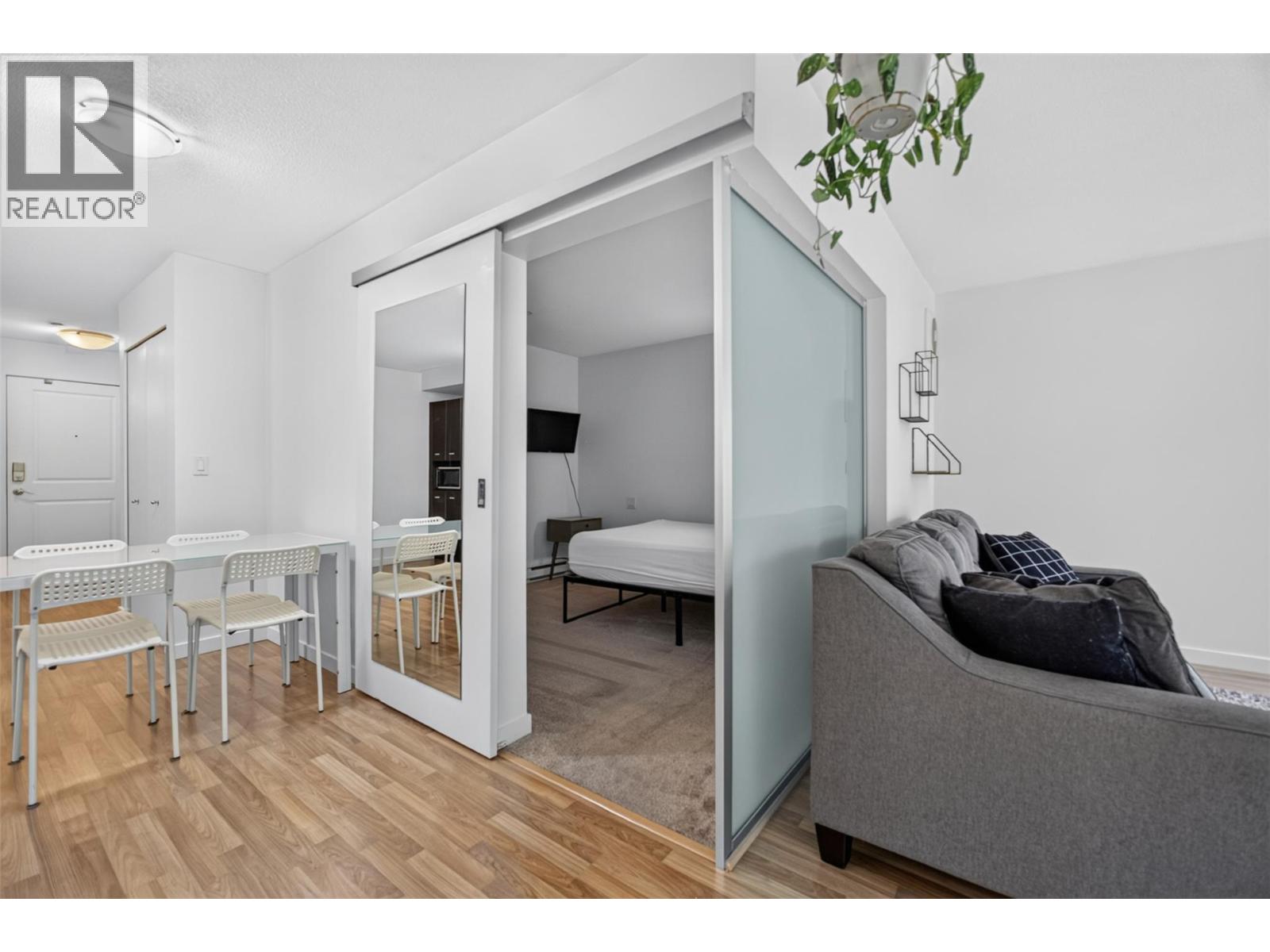 547 Yates Road Unit# 211